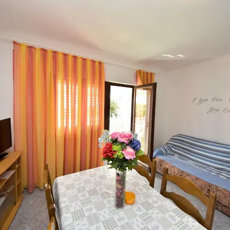 Nenadia.2 Apartament